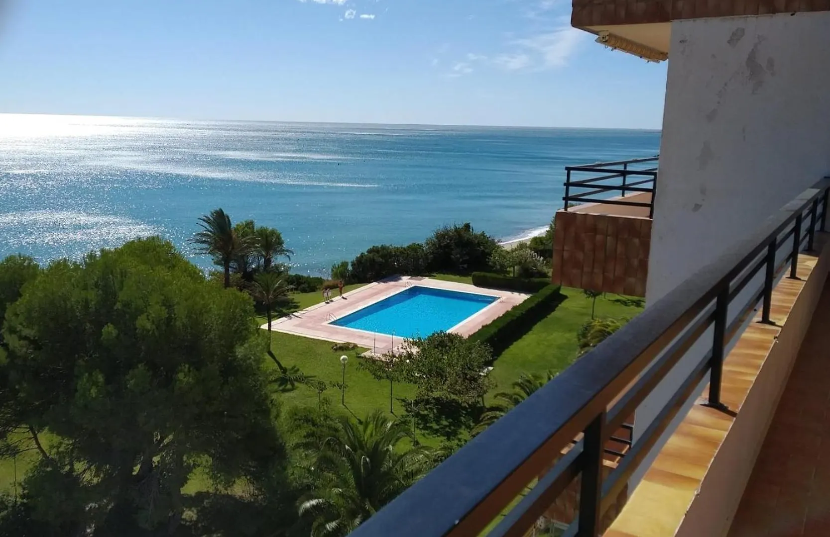 Apartment Mediterrani - Primera Linea De Mar Miami Playa Spain